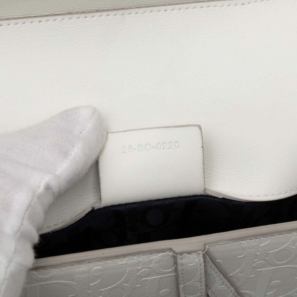 CHRISTIAN DIOR White Leather Shoulder Bag - Picture 8 of 8